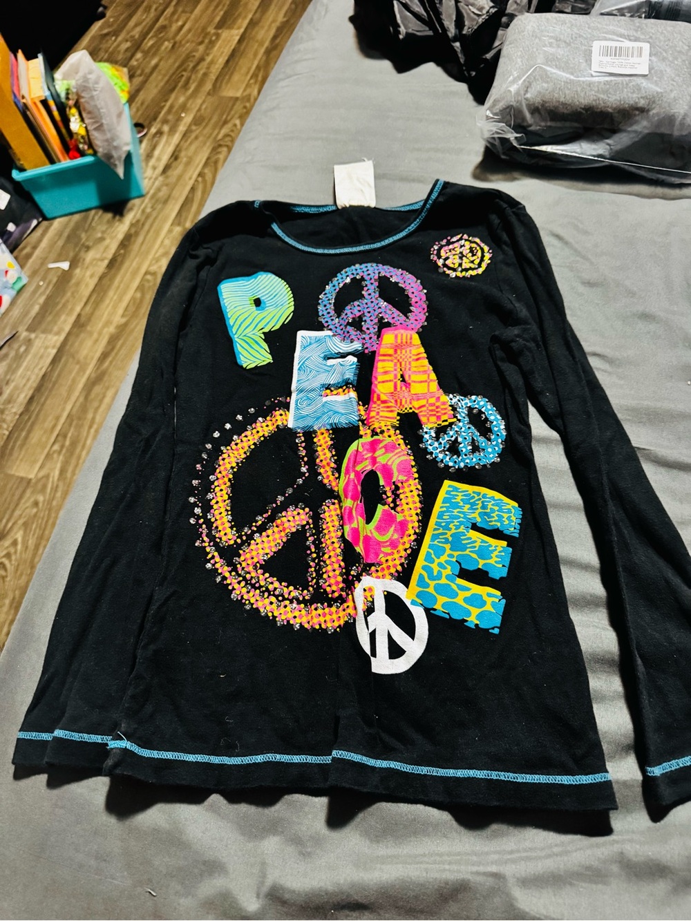 Kids Black 'Peace' Graphic Long Sleeve Top - Multicolor Design